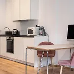 Apartment Mit Parkblick & Massagestuhl